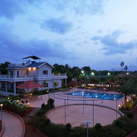 Ekostay Gold Palm Estate I Cricket Turf I Rain Dance I 2 Acre Property Karjat Exterior photo