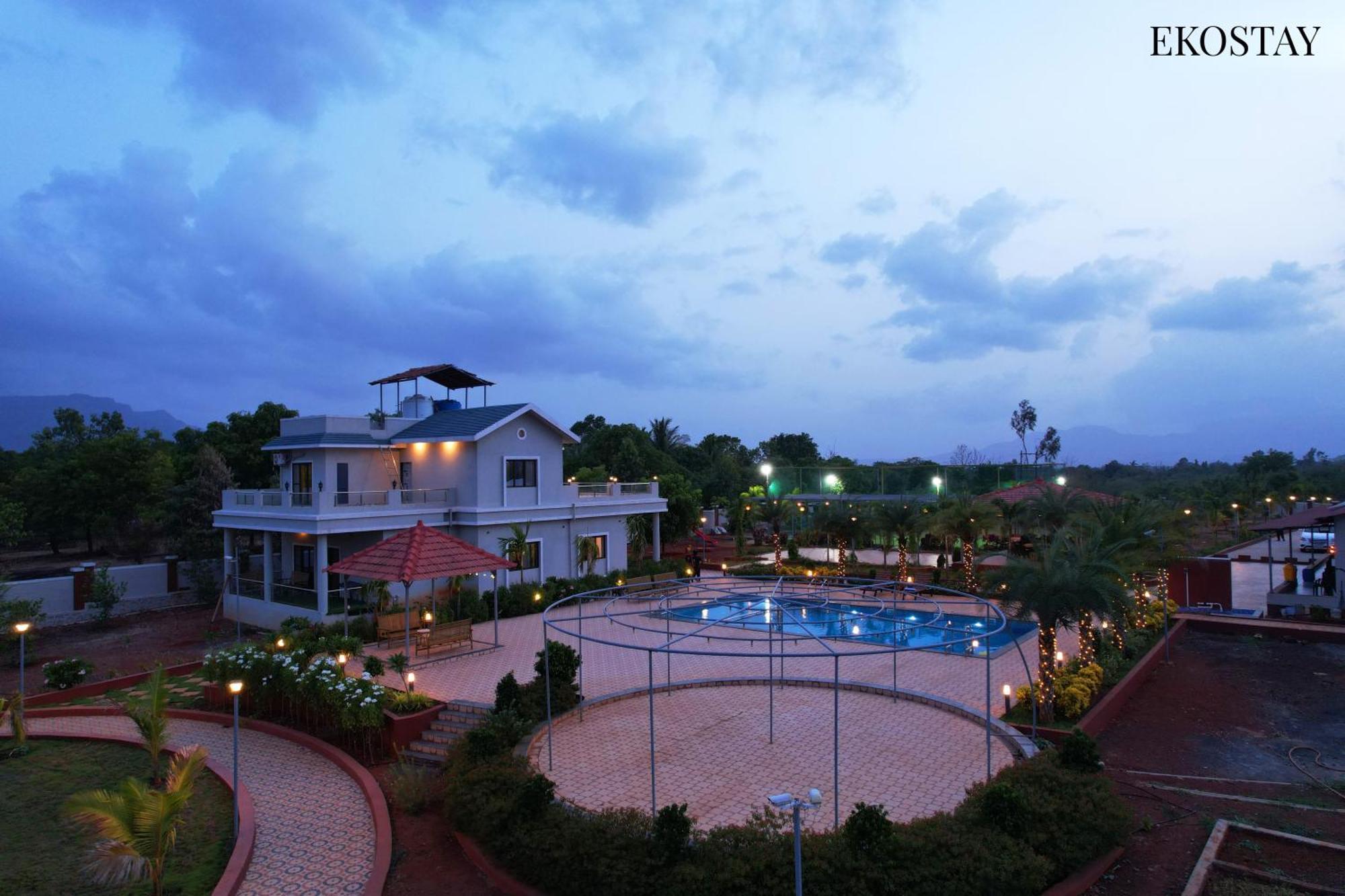 Ekostay Gold Palm Estate I Cricket Turf I Rain Dance I 2 Acre Property Karjat Exterior photo