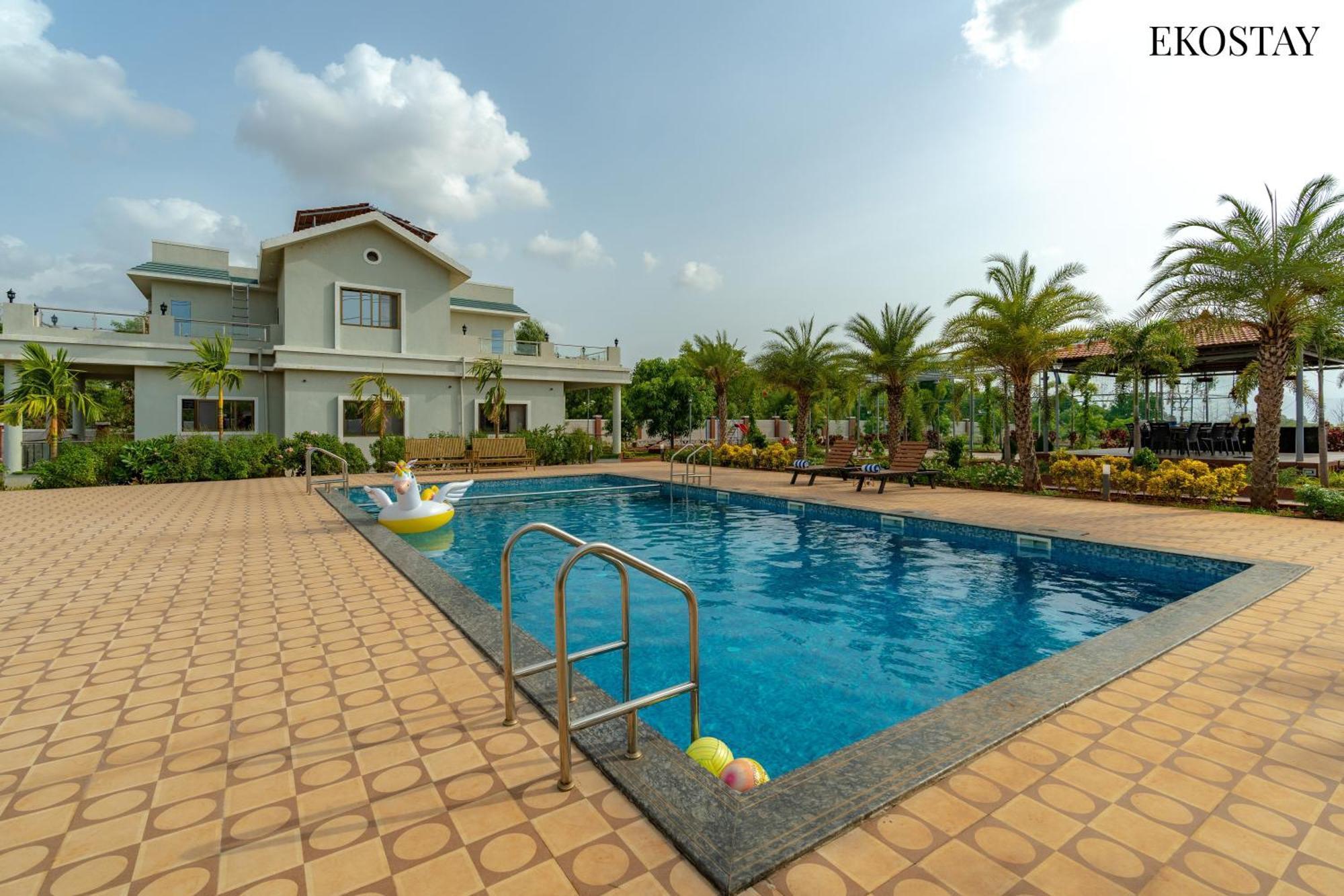 Ekostay Gold Palm Estate I Cricket Turf I Rain Dance I 2 Acre Property Karjat Exterior photo