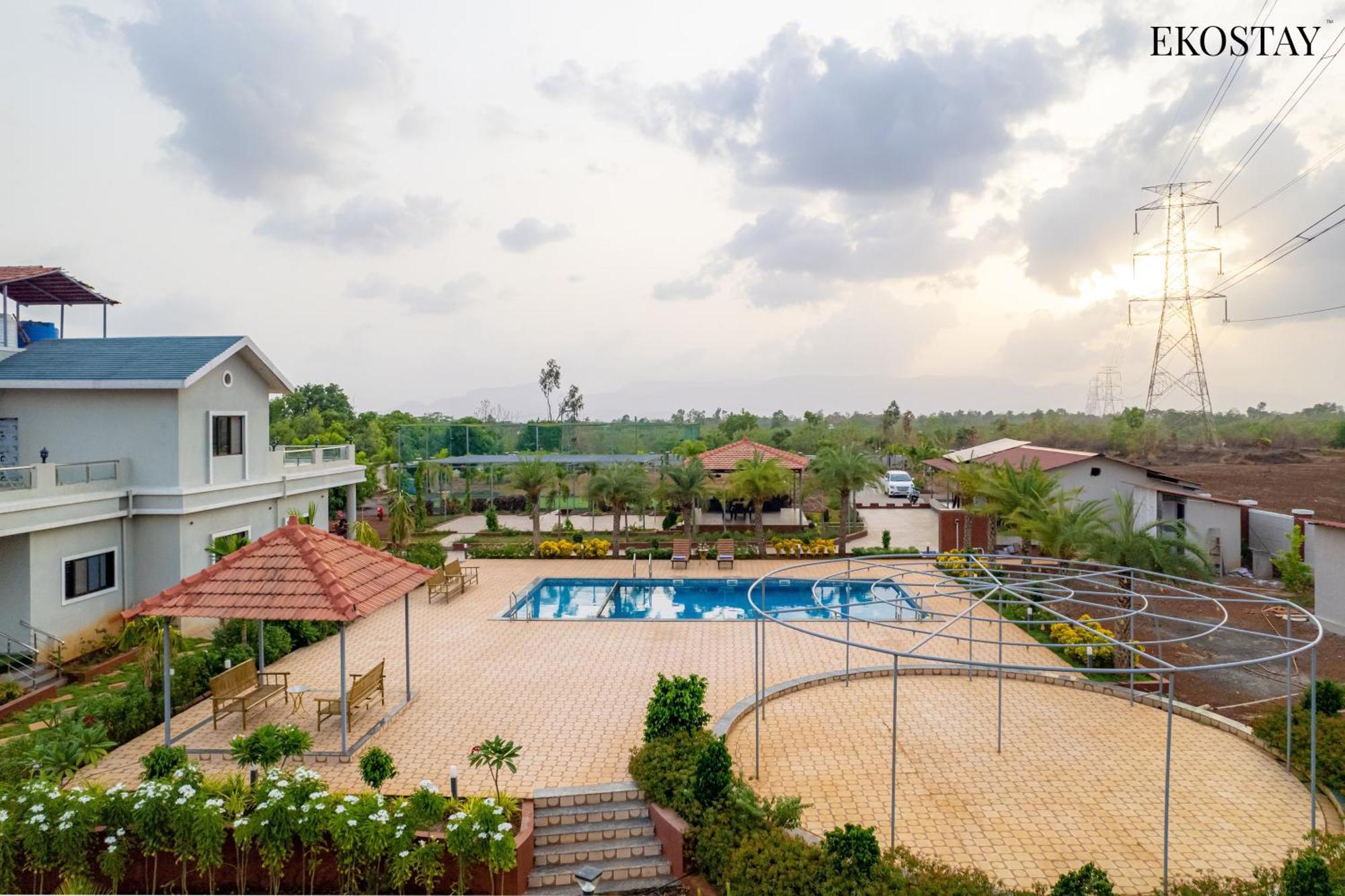 Ekostay Gold Palm Estate I Cricket Turf I Rain Dance I 2 Acre Property Karjat Exterior photo