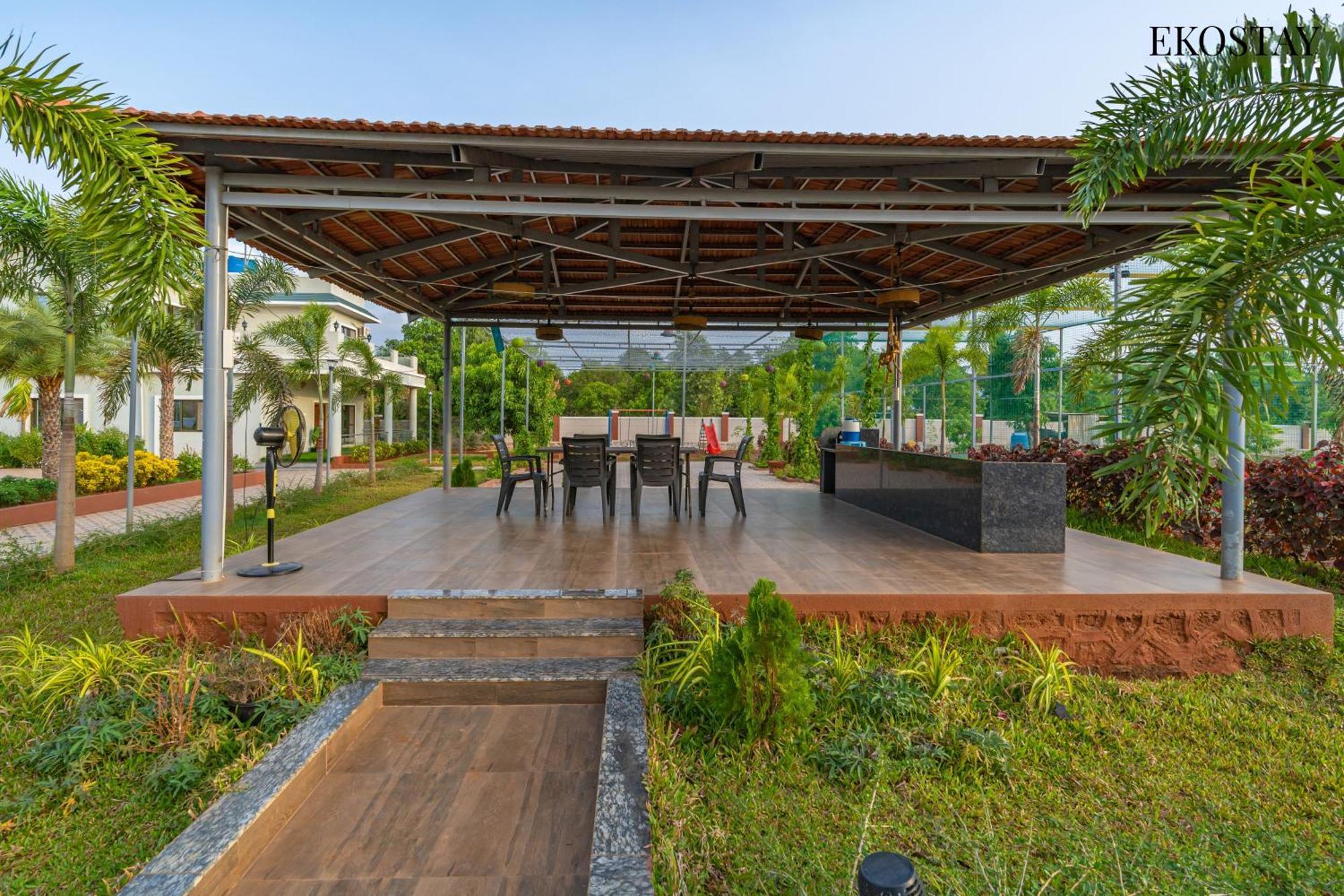 Ekostay Gold Palm Estate I Cricket Turf I Rain Dance I 2 Acre Property Karjat Exterior photo